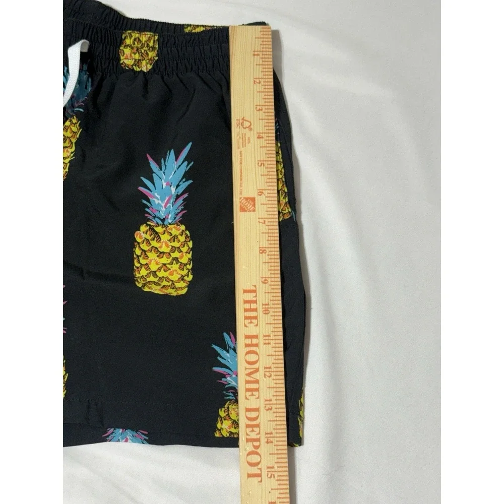 Chubbies Pineapple Black Swim Trunks Shorts Men's Small 5.5